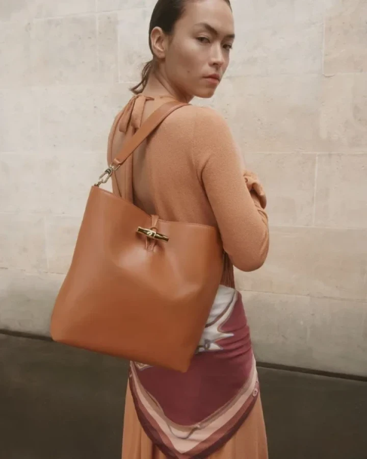 ΤΣΑΝΤΕΣ ΩΜΟΥ