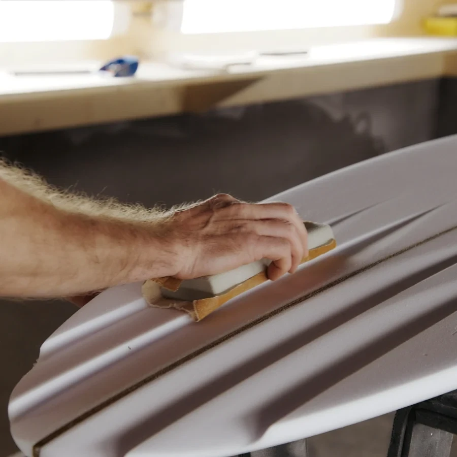 ΜΙΑ ΣΥΛΛΕΚΤΙΚΗ ΣΑΝΙΔΑ ΠΟΥ ΣΥΝΔΥΑΖΕΙ ΑΠΟΔΟΣΗ ΚΑΙ ΣΤΥΛ