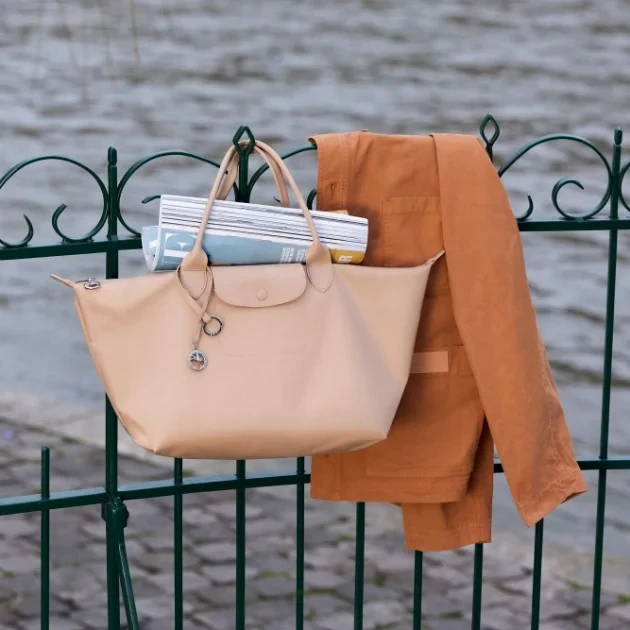 LE PLIAGE ONE