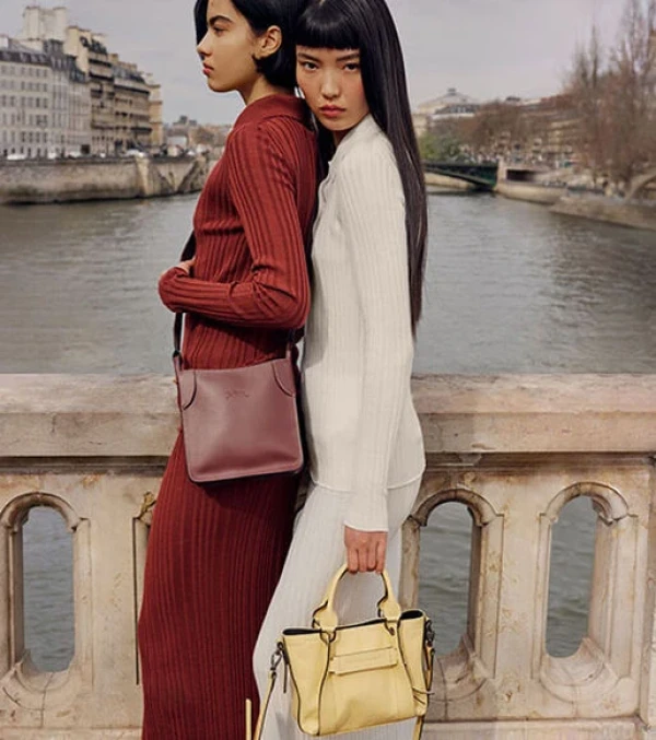 THE PARISIAN LONGCHAMP WOMAN?