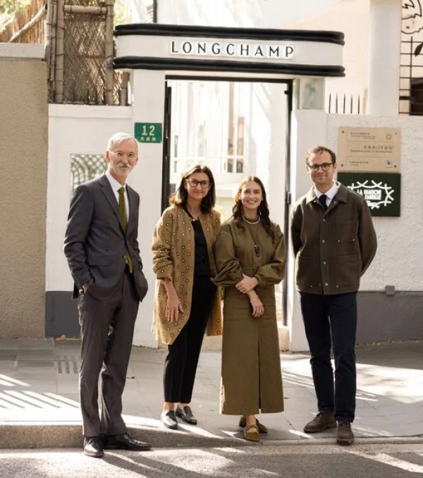 LONGCHAMP'S MAISON DE FAMILLE:
