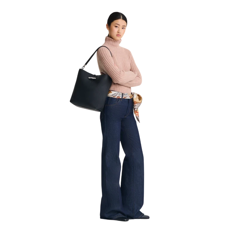 Hobo bag M Le Roseau