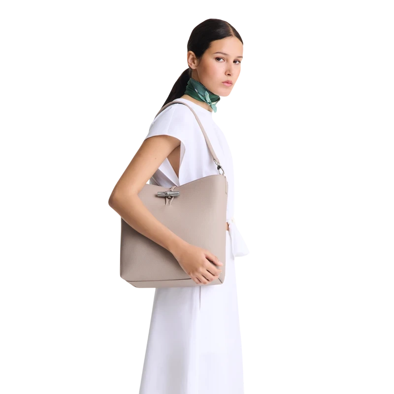 Hobo bag M Le Roseau