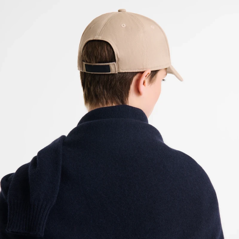 Cap Solid